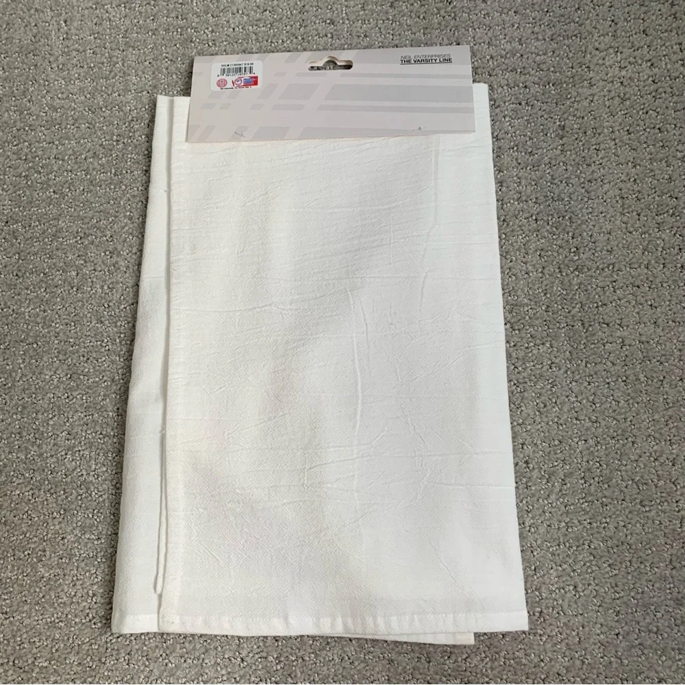 NWT MIT Collegiate Souvenir Kitchen Towel Alum Gift 30 X 28 100% Organic Cotton